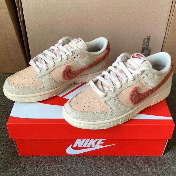 Dunk Low ‘Terry Swoosh’ - Picture 6 of 14